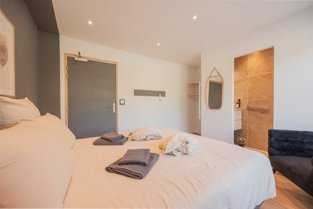 The grey room — photo 3