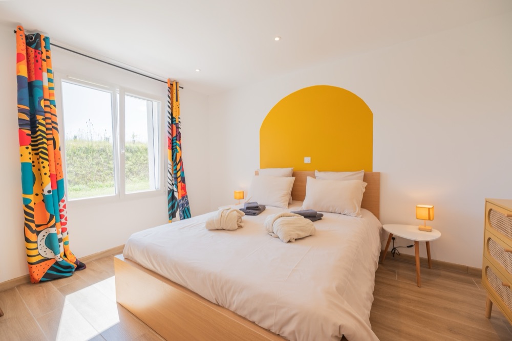The yellow room — photo 4